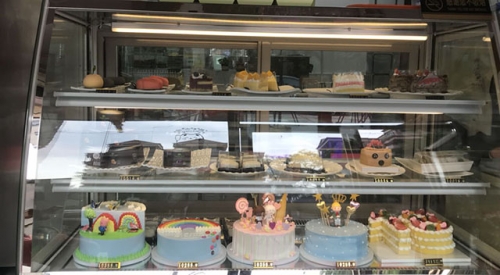 滋啦哆蛋糕店店铺招牌